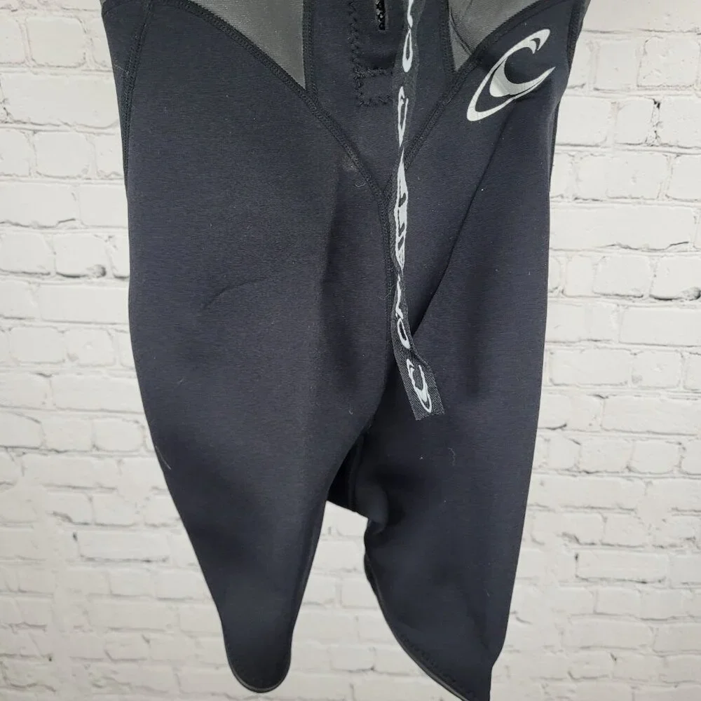 O'Neill Black & Grey Elite 2/1 MM Zipped Shorty Dive Wetsuit Youth Kids Size 8